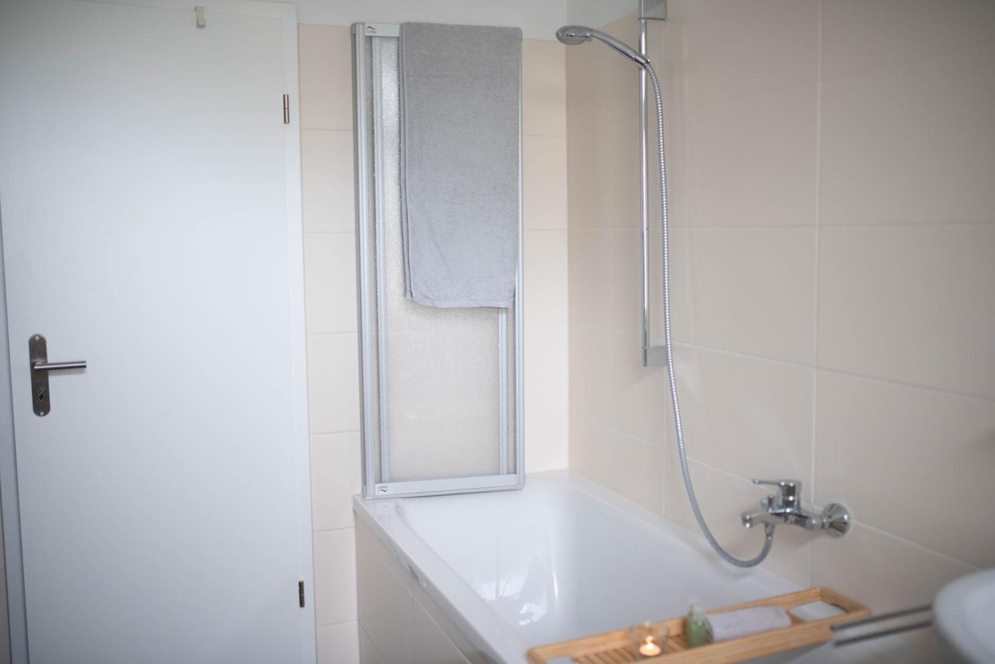 Zentral Smart Apartment Цвикау Екстериор снимка